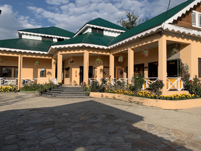 Lalazar Family Resort