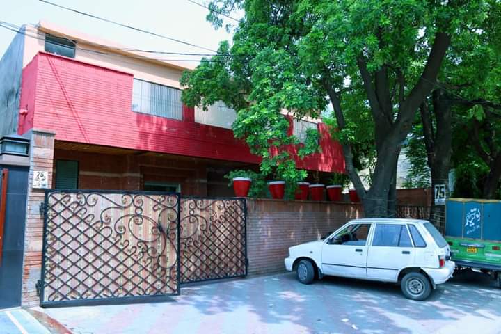 Exective palace Hotel - coed hostel in Lahore, Punjab