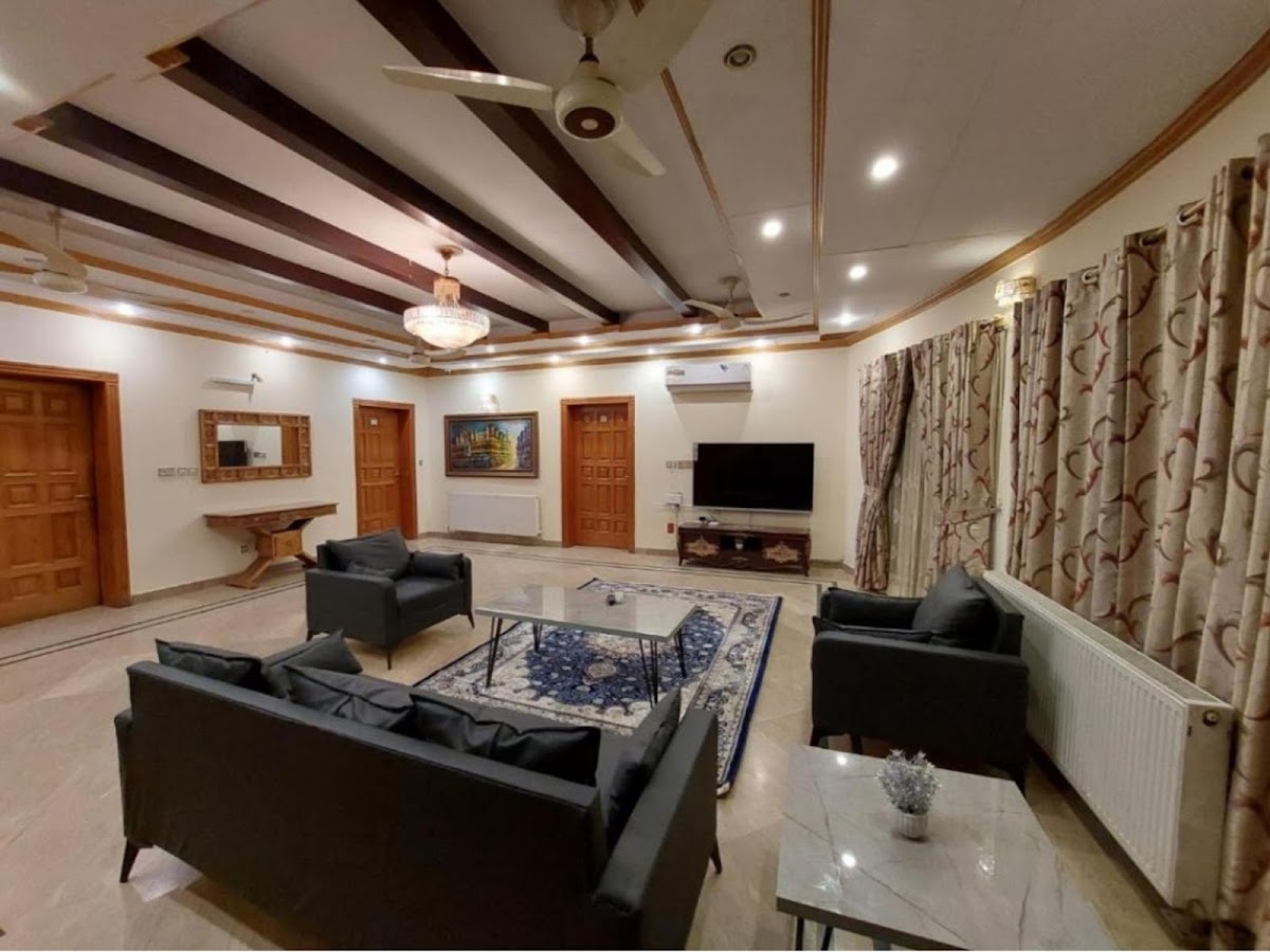 Dubai Guest House — photo 8