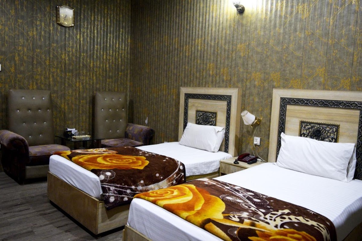 New Gulberg View Inn — photo 9