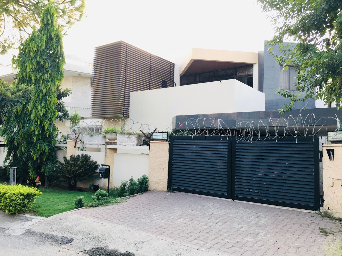 Family Lodges guest house - coed hostel in Islamabad, Capital Territory