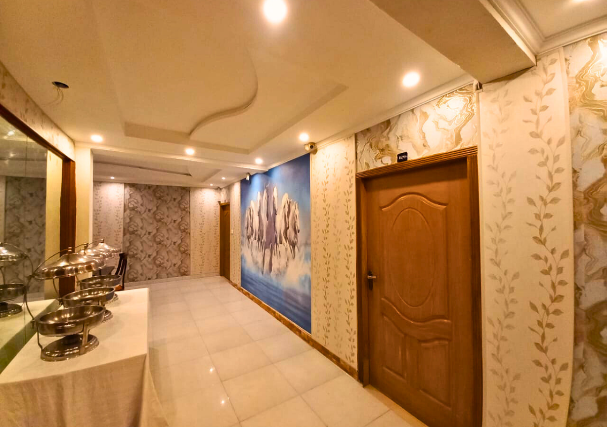 Hotel Crown Palace F7 Markaz — photo 6
