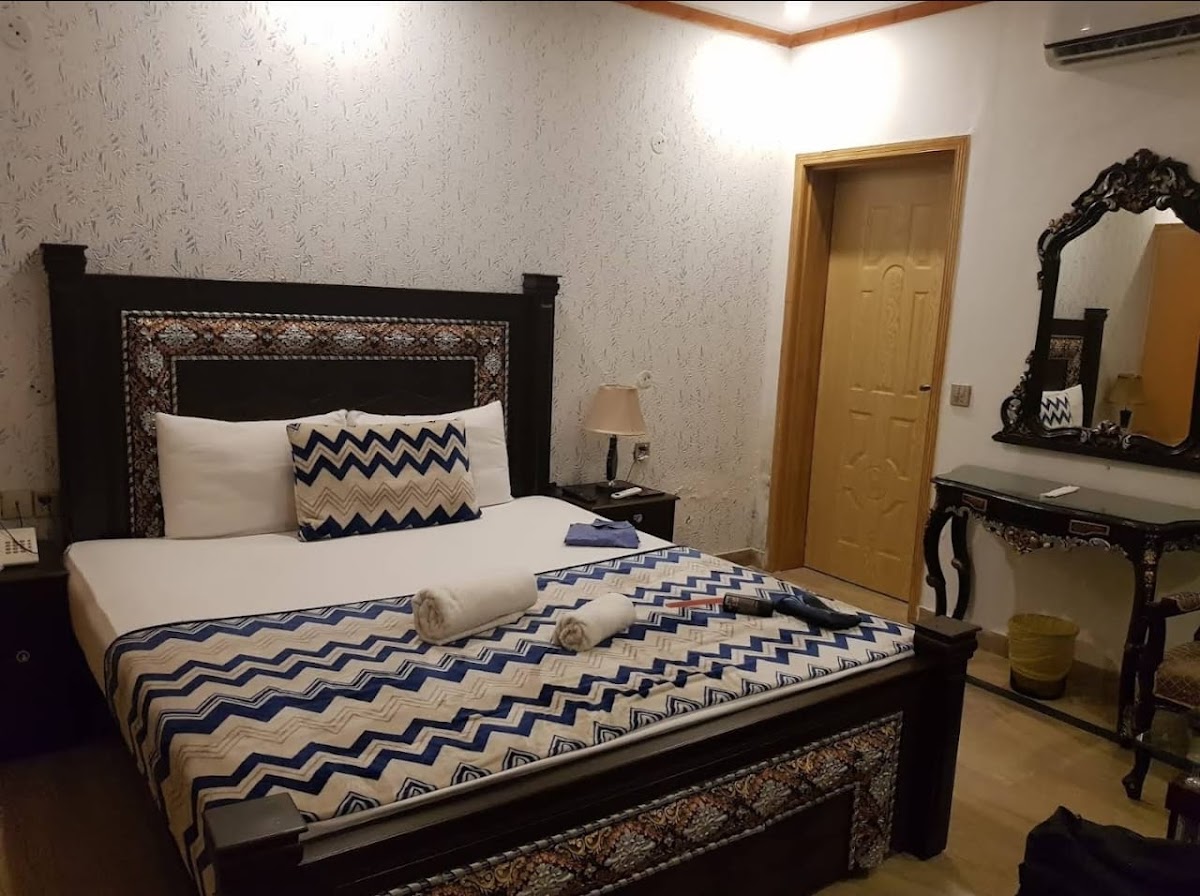 Royal Continental Hotel — photo 10