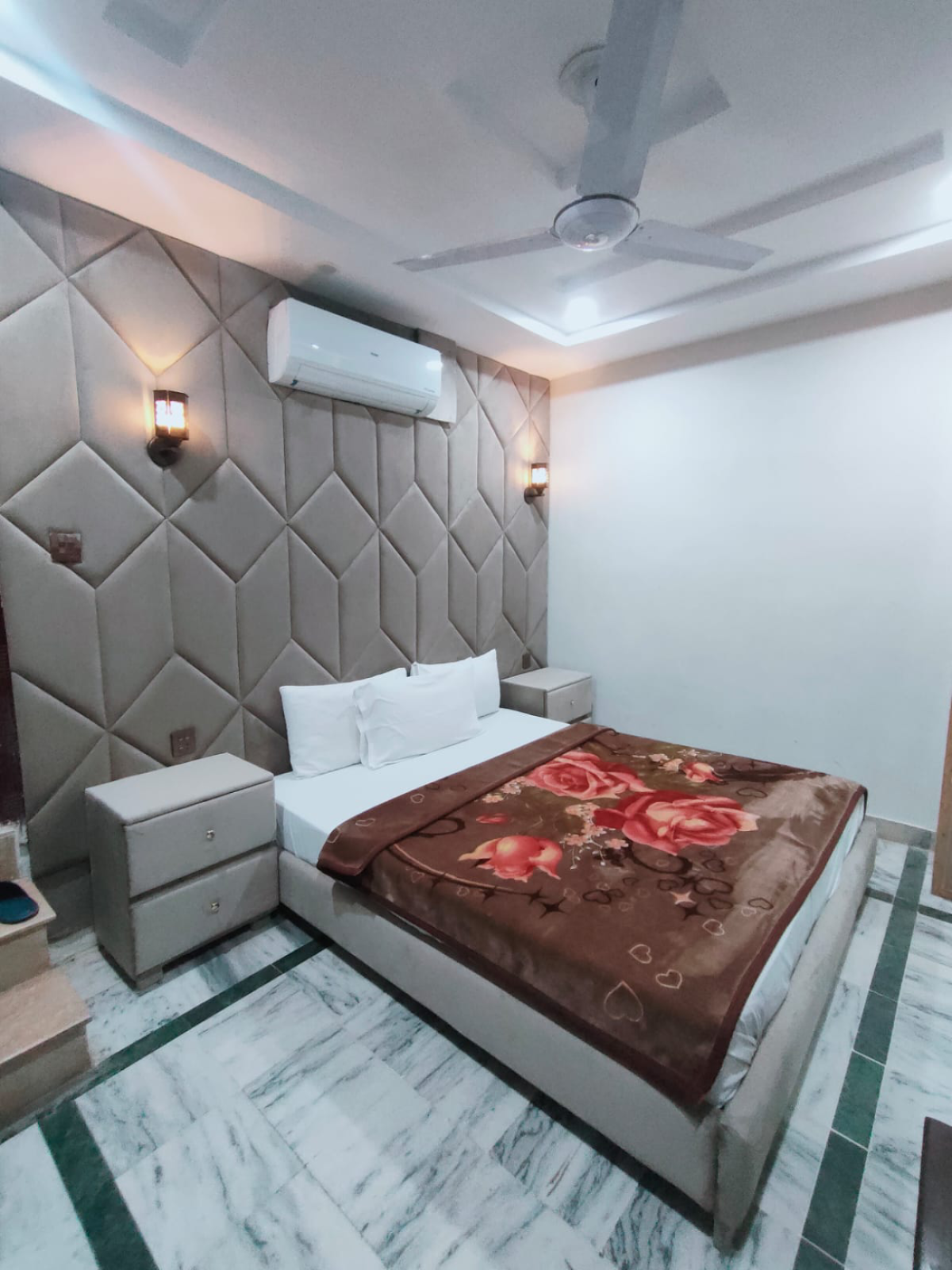Royal Blue Inn Hotel — photo 10
