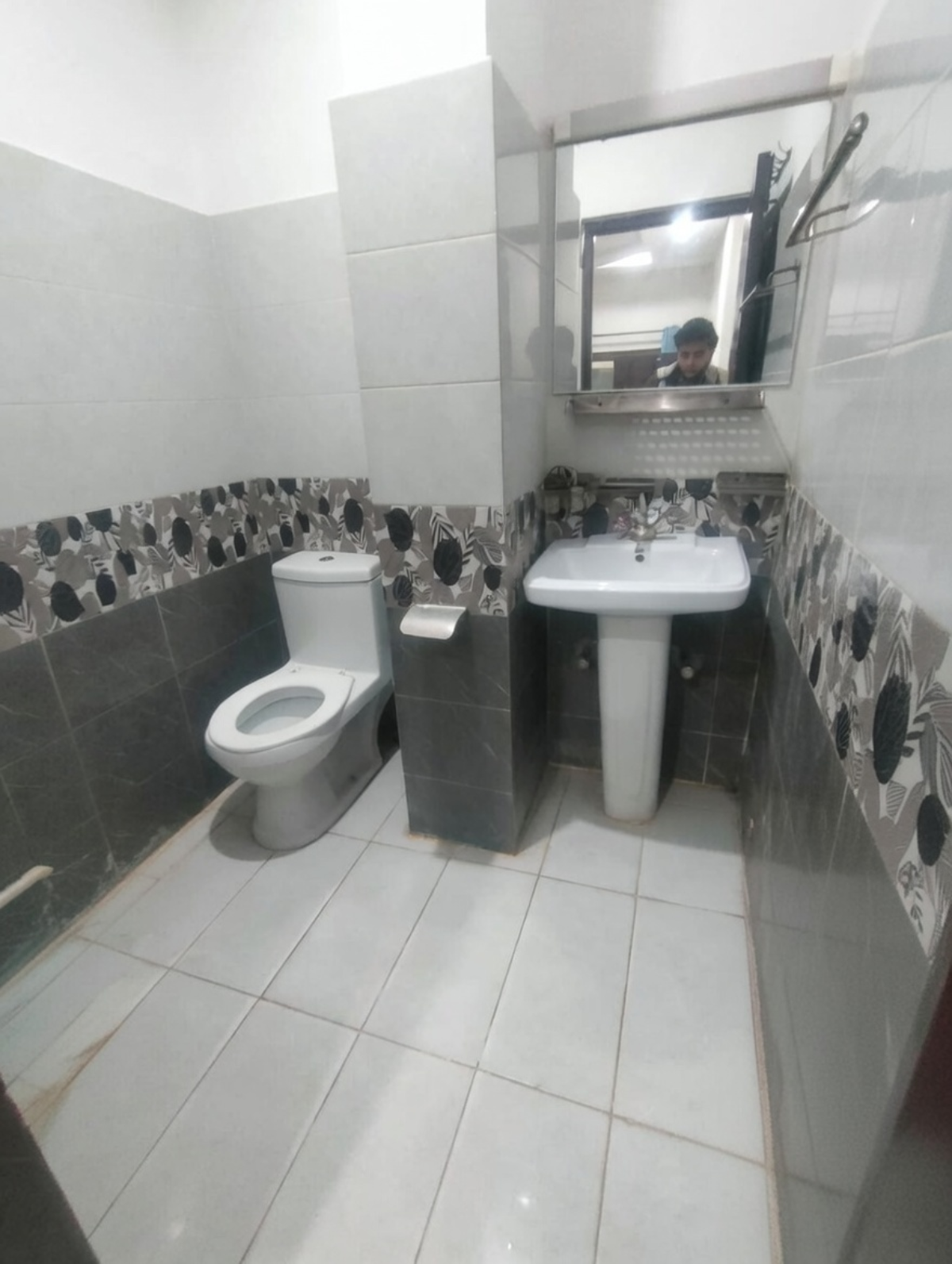 Royal Blue Inn Hotel — photo 7