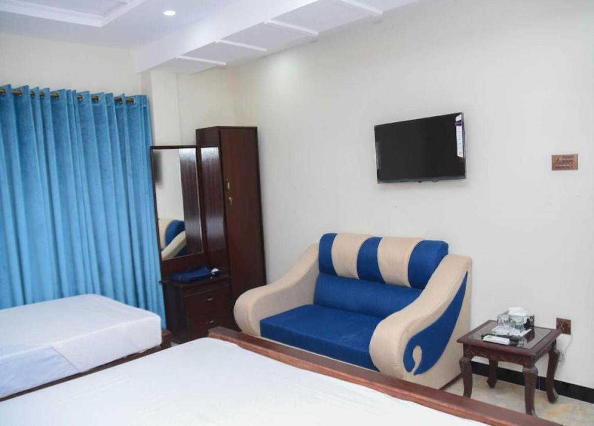 Royal Blue Inn Hotel — photo 6