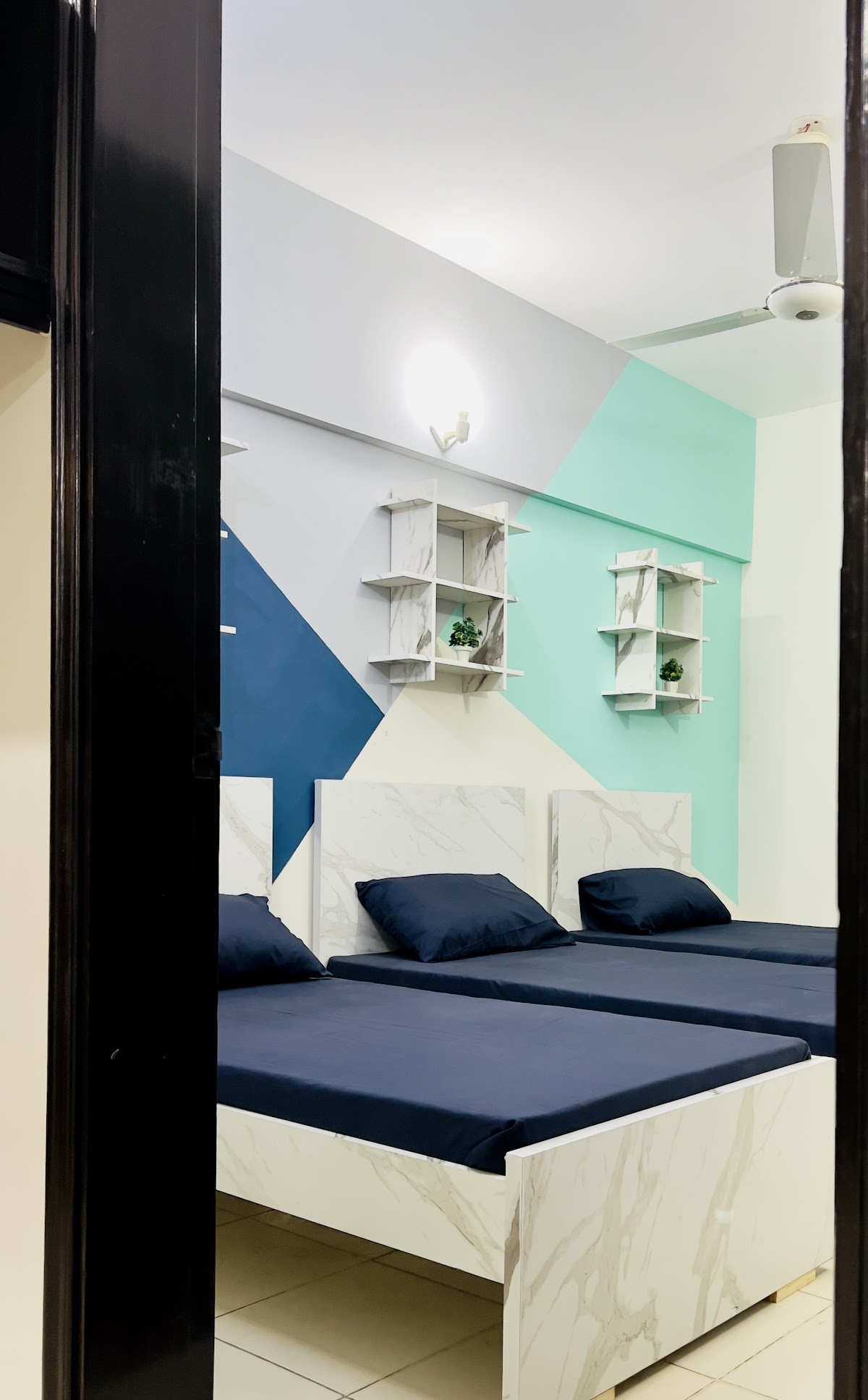 (THE) UNITED GIRLS HOSTELS — photo 8