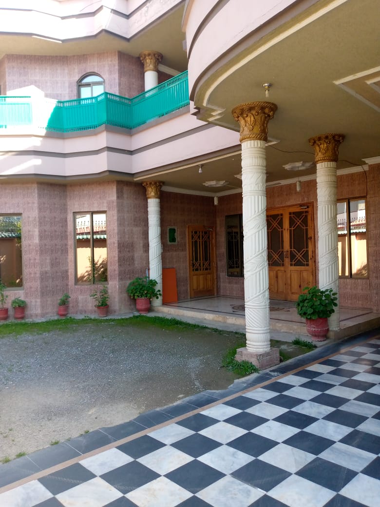 Gold Inn Guest House and Hostel