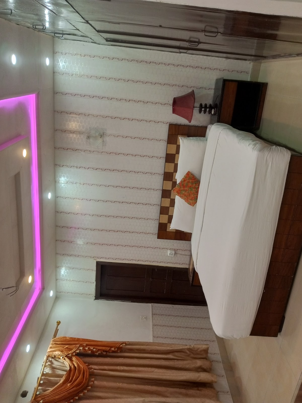 AB FAMILY LODGE GUEST HOUSE — photo 10