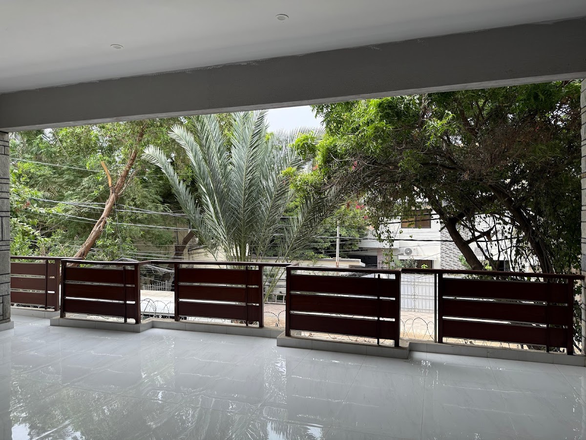 6 Star Girls' Hostel — photo 9