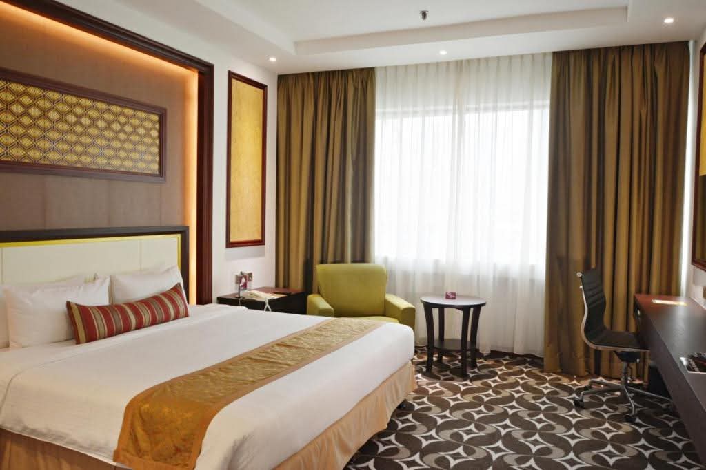 Royal in Guest House Lahore - coed hostel in Lahore, Punjab
