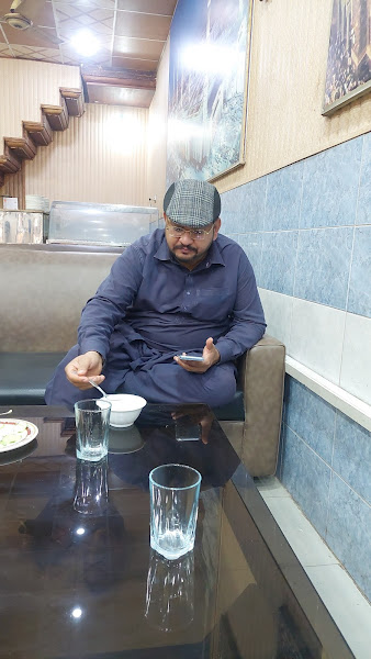Qandeel hotel - boys hostel in Chiniot, Punjab