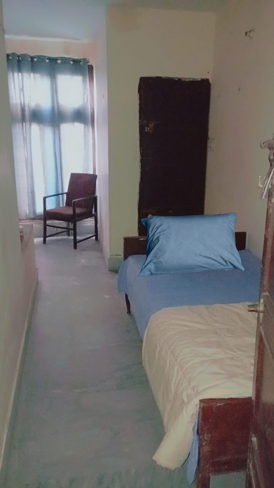 BURHAN CENTRE: Hotel & Hostel - coed hostel in Faisalabad, Punjab