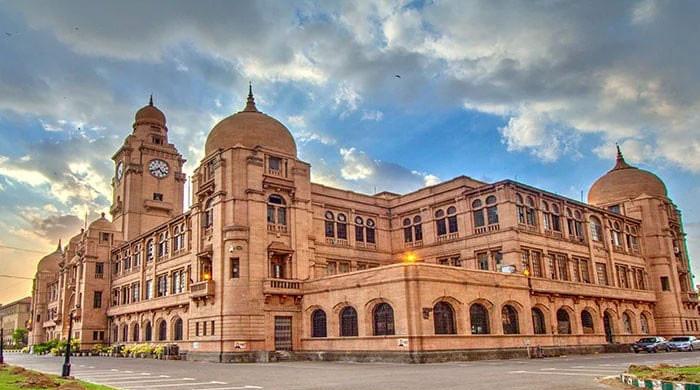 Student Hostels in Karachi (2026): Real Rents, Area Guide & Surviving the Commute