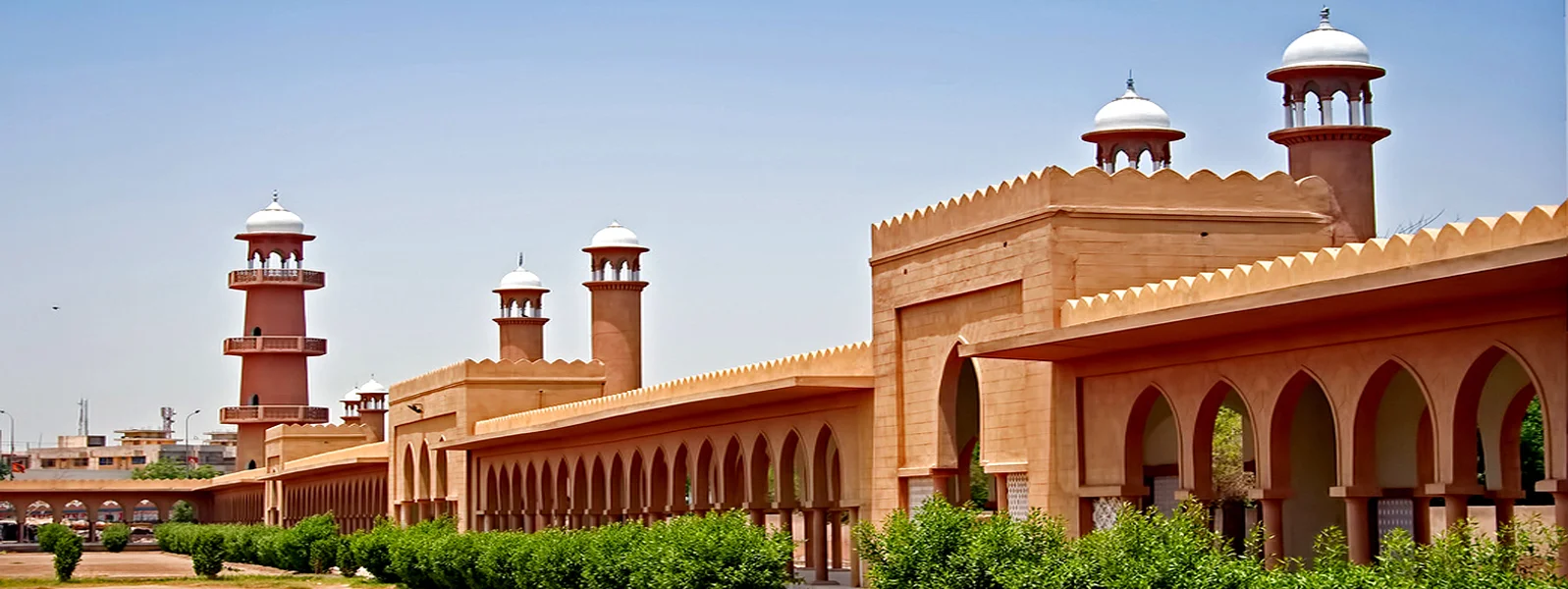 Student Hostels in Hyderabad (2026): Real Prices, Sindh University Belt & Verified Options
