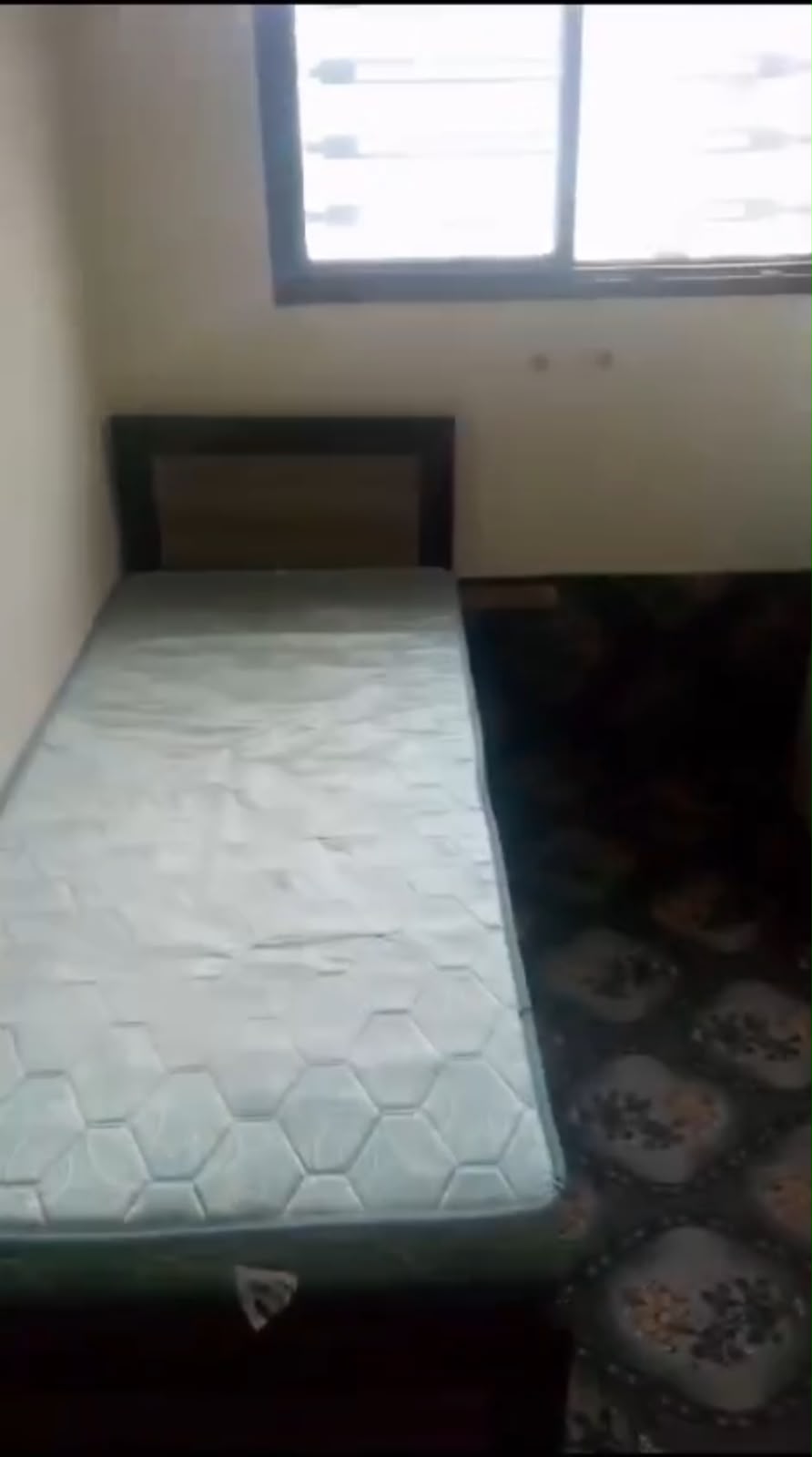 Single Room Bed