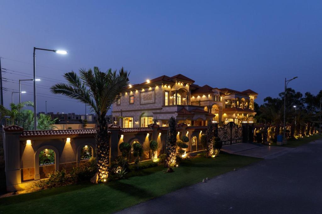 Guest House in Lahore: Nightly Rates by Area — Johar Town, DHA, Cantt