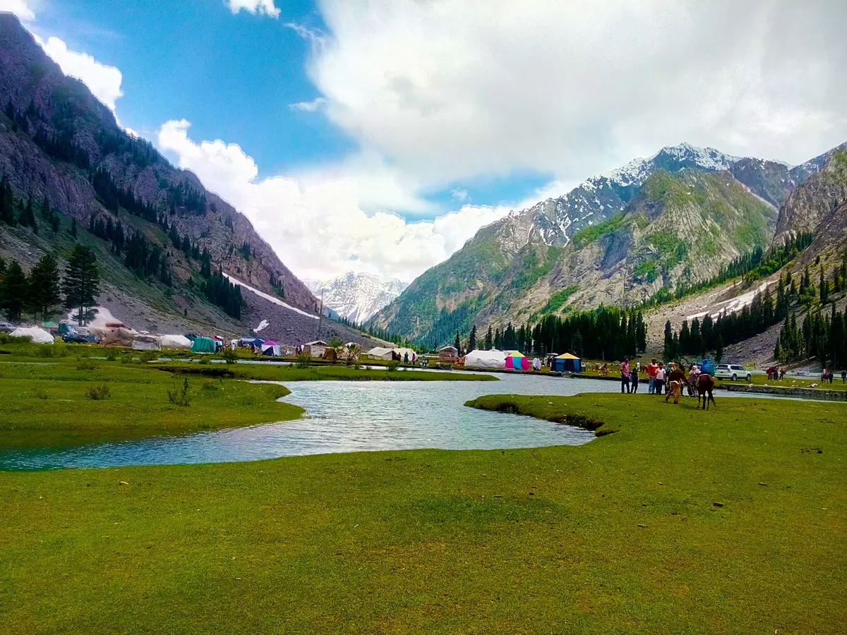 Hotels in Kalam & Swat (2026): Valley Rates, Malam Jabba & When to Go
